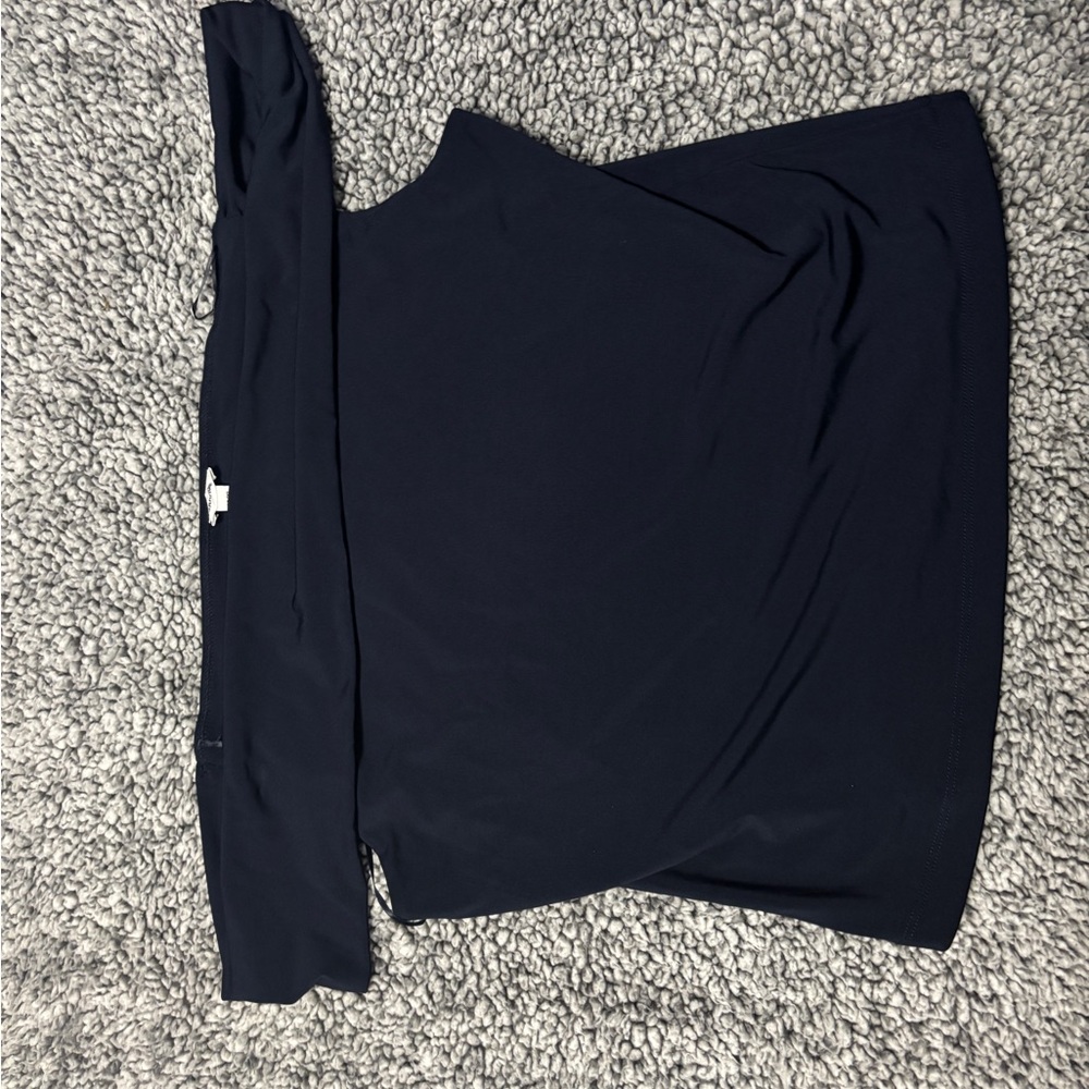 BRAND NEW! Garage Navy Off-Shoulder Top